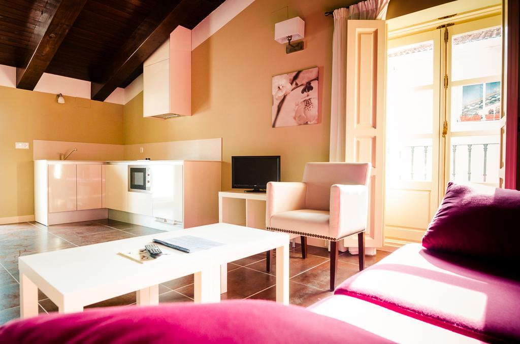 Hacienda La Coracera Hotel San Martin de Valdeiglesias Bilik gambar